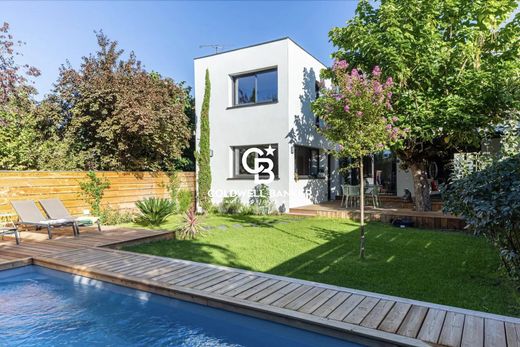 Luxe woning in Le Bouscat, Gironde