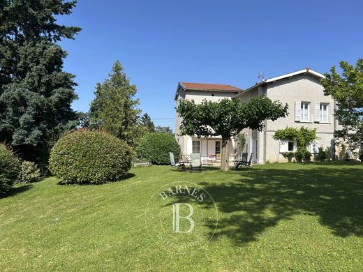 Luxury home in Francheville, Rhône