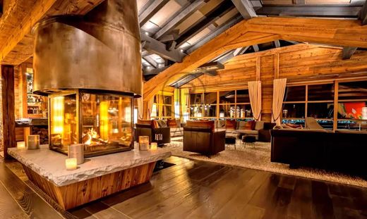 Chalet in Courchevel, Savoy