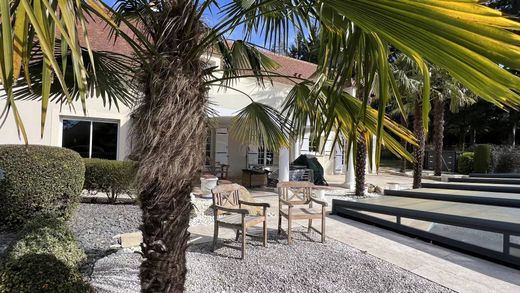 Luxury home in Fontainebleau, Seine-et-Marne
