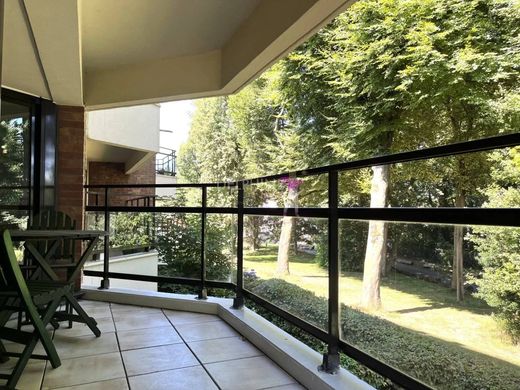 Apartment / Etagenwohnung in Mouvaux, Nord