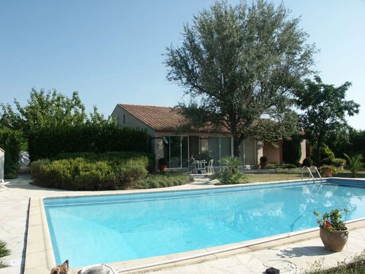 Maison de luxe à Villemoustaussou, Aude