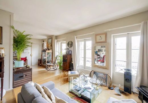 Apartment / Etagenwohnung in Bordeaux, Gironde