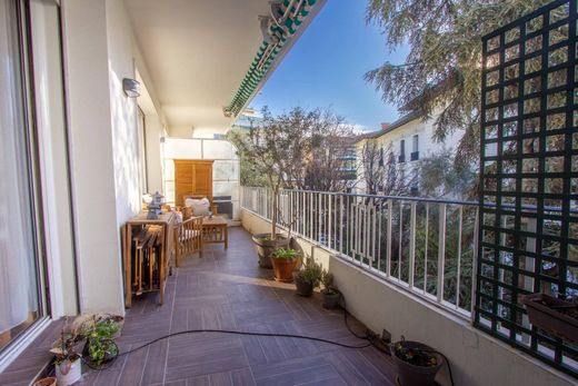 ﺷﻘﺔ ﻓﻲ نيس, Alpes-Maritimes