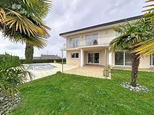 Villa in Maxilly-sur-Léman, Haute-Savoie