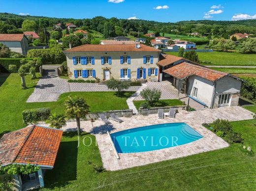 Luxury home in Roussillon, Isère