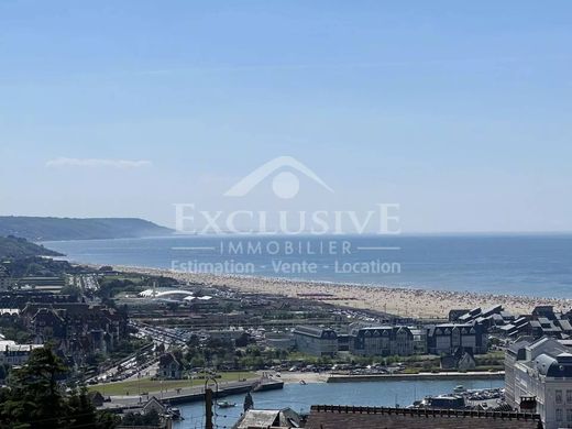 Apartment / Etagenwohnung in Trouville-sur-Mer, Calvados