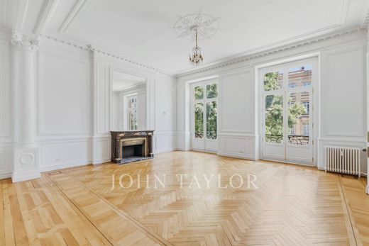 Apartment in Bordeaux, Gironde