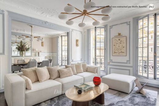 Apartment in Tour Eiffel, Invalides – Ecole Militaire, Saint-Thomas d’Aquin, Paris