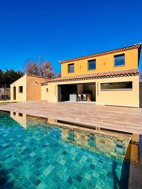 Casa di lusso a Saint-Maximin-la-Sainte-Baume, Var