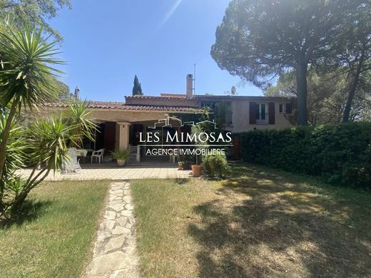 Maison de luxe à Roquebrune-sur-Argens, Var