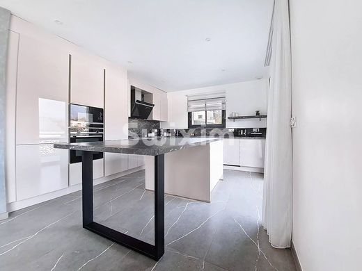 Casa di lusso a Valserhône, Ain