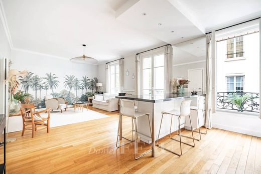 Apartment in Boulogne-Billancourt, Hauts-de-Seine