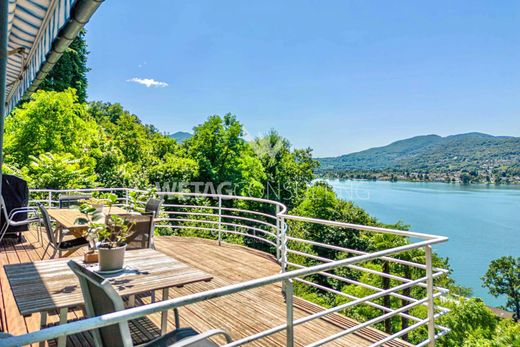 빌라 / Montagnola, Lugano