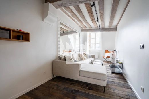 Διαμέρισμα σε Beaubourg, Marais, Notre Dame - Ile de La Cité, Paris