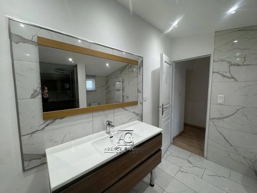 Luxury home in Cuttoli-Corticchiato, South Corsica