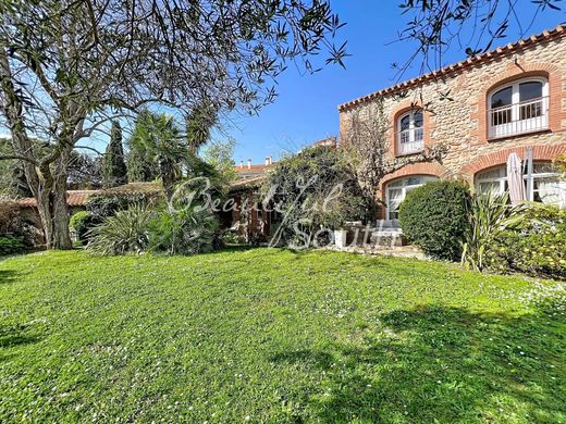 Rural or Farmhouse in Perpignan, Pyrénées-Orientales