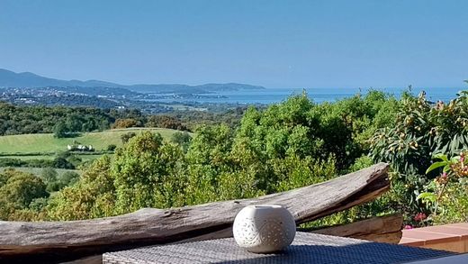 Villa in Bastelicaccia, South Corsica