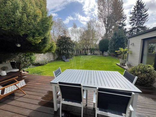 Luxury home in Montfort-l'Amaury, Yvelines