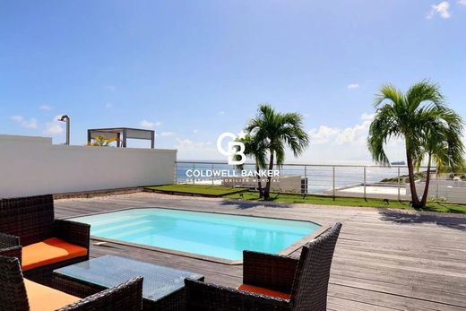 Appartement in Cay Bay