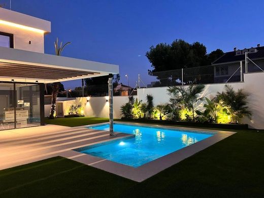 Luxus-Haus in Orihuela Costa, Alicante