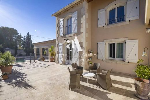 Luxury home in Fontvieille, Bouches-du-Rhône