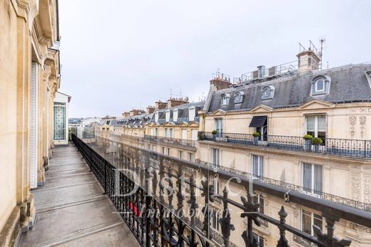 Appartamento a Champs-Elysées, Madeleine, Triangle d’or, Parigi