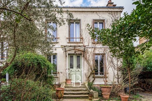 Элитный дом, Le Raincy, Seine-Saint-Denis