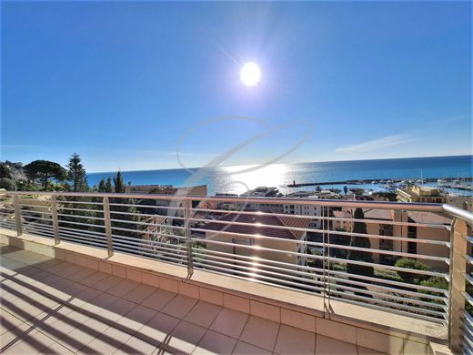 Apartment in Menton, Alpes-Maritimes