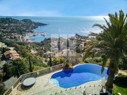 Villa in Théoule-sur-Mer, Alpes-Maritimes