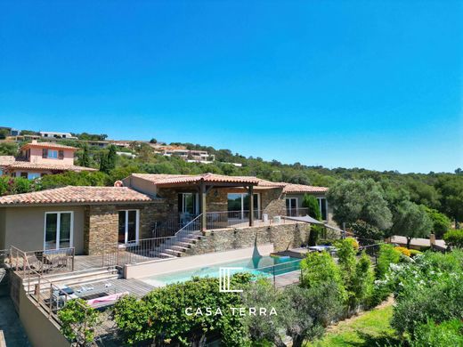 Villa a Sainte-Lucie de Porto-Vecchio, Corsica del Sud