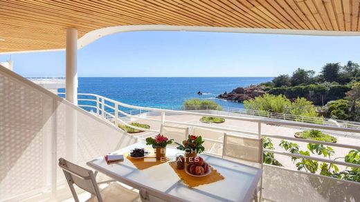 Saint-Raphaël, Varのアパートメント