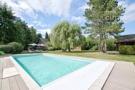 Luxe woning in Saint-Léger-en-Yvelines, Yvelines