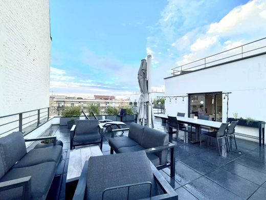 Apartment in Levallois-Perret, Hauts-de-Seine