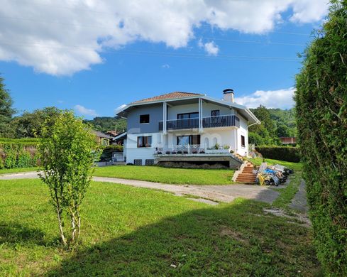 Luxury home in Évian-les-Bains, Haute-Savoie