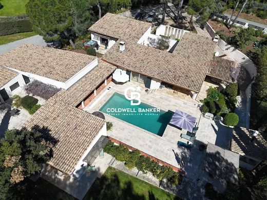 Casa di lusso a Puget-sur-Argens, Var