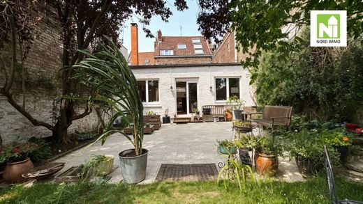 호화 저택 / Lille, North