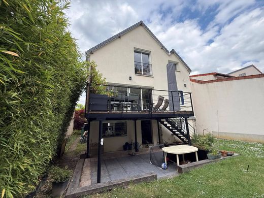 Элитный дом, Clamart, Hauts-de-Seine