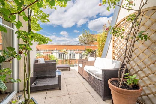 Apartment in La Garenne-Colombes, Hauts-de-Seine