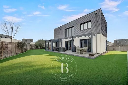 Maison de luxe à Villepreux, Yvelines