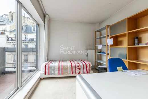 Apartament w Montmartre, Abbesses, Grandes-Carrières, Paris