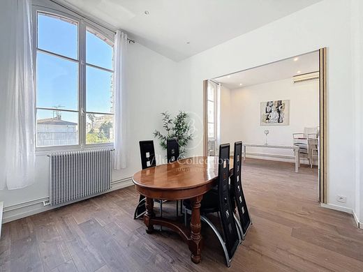 Apartment / Etagenwohnung in Cannes, Alpes-Maritimes