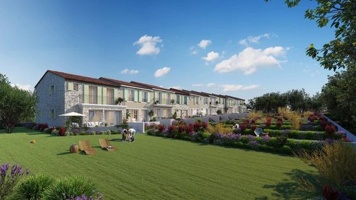 La Garde-Freinet, Varの高級住宅