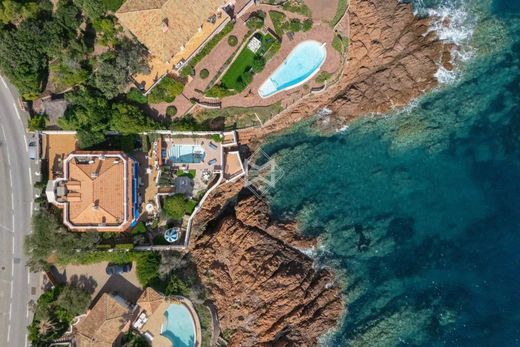 别墅  Anthéor, Var