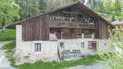 Combloux, Haute-Savoieのカントリー風またはファームハウス