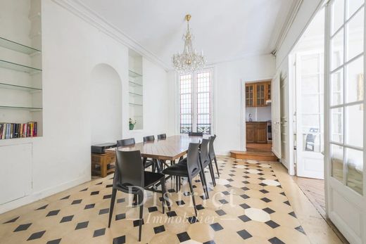 Apartment / Etagenwohnung in Beaubourg, Marais, Notre Dame - Ile de La Cité, Paris