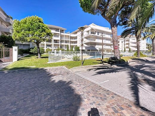 Appartement à Cannes La Bocca, Alpes-Maritimes