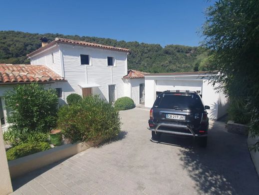 Luxus-Haus in Vence, Alpes-Maritimes