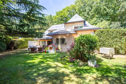 Luxury home in Verrières-le-Buisson, Essonne