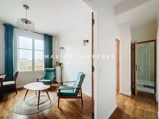 Apartment / Etagenwohnung in Neuilly-sur-Seine, Hauts-de-Seine